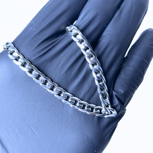 Bold Silver Bracelet For Boys & Girls With Free Delivery